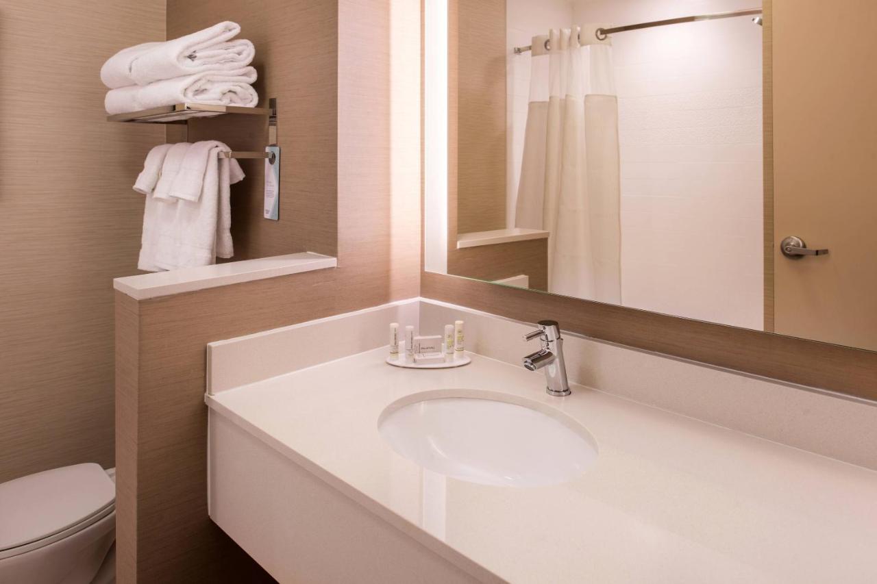 Fairfield Inn & Suites By Marriott St. Louis Westport Maryland Heights Exteriör bild